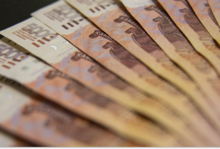 У росії відвідуваність ресторанів падає на тлі зростання попиту на фастфуд