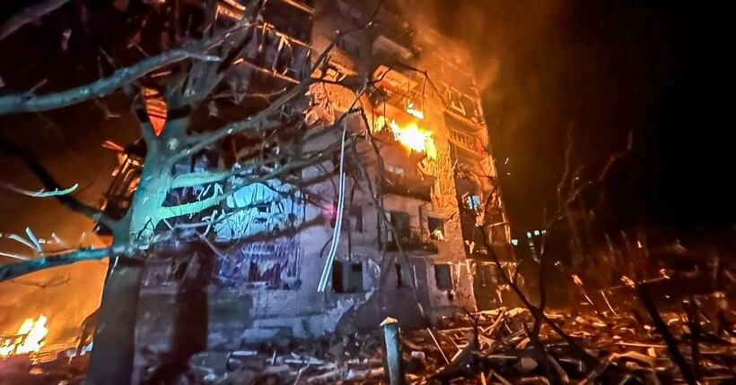 Ракетний удар по Балаклії: пошоджено житлові будинки та дитсадок (фото)