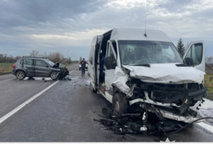 У ДТП на Прикарпатті загинула пасажирка автобуса, ще вісім осіб поранені