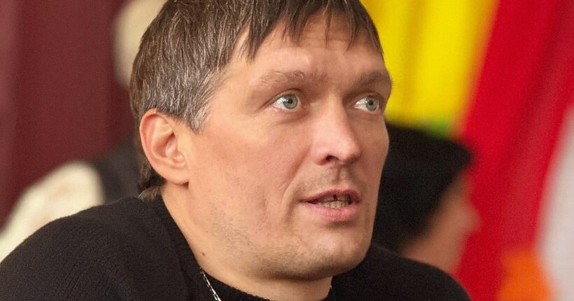 Усик відмовився від титулу WBO та втратив звання абсолютного чемпіона