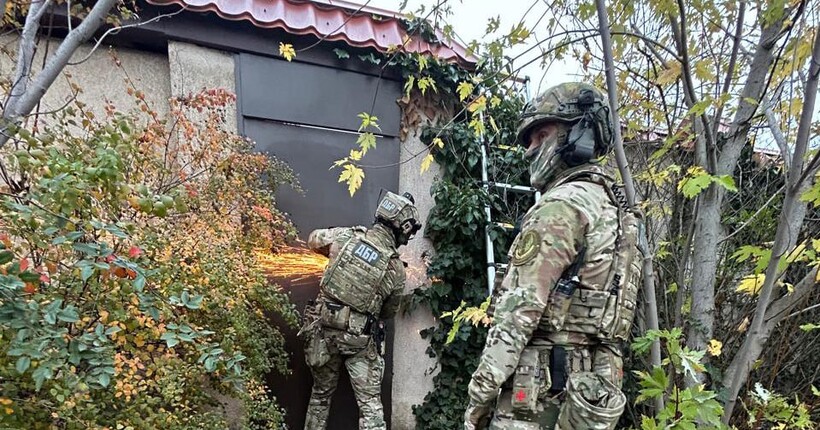 Одеські ресторатори та суддя привласнювали квартири померлих: ДБР викрило схему