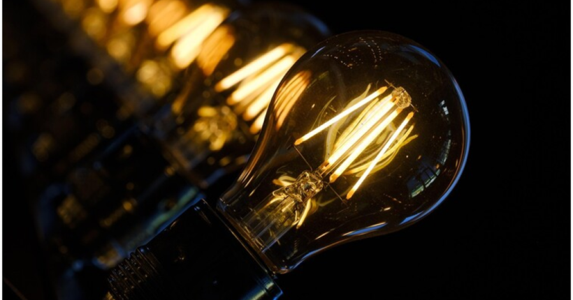 В Україні завтра діятимуть цілодобові графіки відключень електроенергії