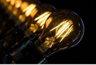 В Україні завтра діятимуть цілодобові графіки відключень електроенергії