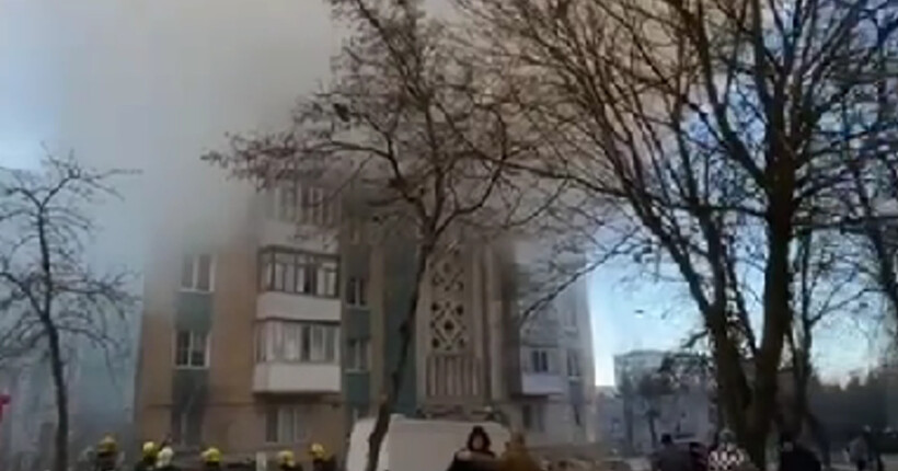 Окупанти зруйнували багатоповерхівку у Тернополі (відео)