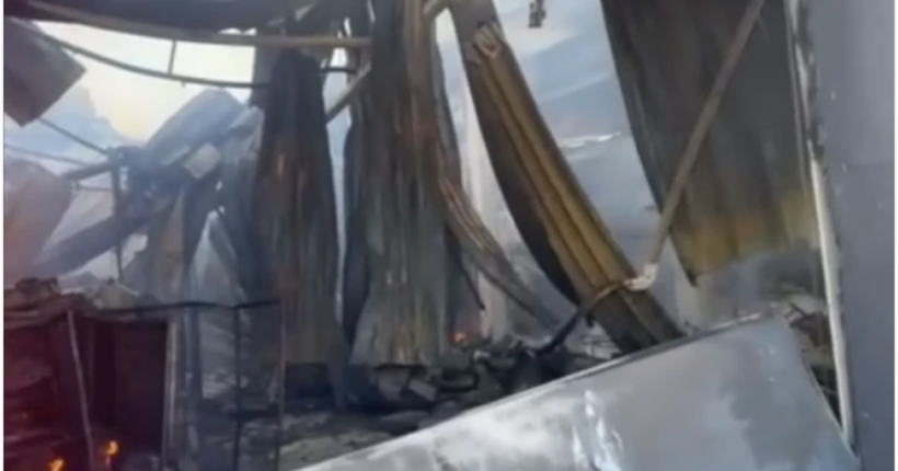 Російська атака на Львів: знищено фабрику Pizza Hot та відділення Укрпошти