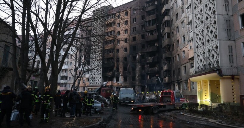 Зеленський розповів про оперативну ситуацію у Тернополі після удару рф (фото)
