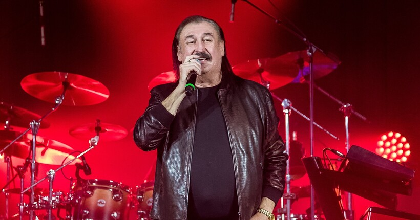 Степана Гігу терміново прооперували: у якому стані співак