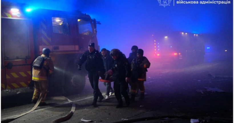 Внаслідок ворожого удару по Запоріжжю загинули п'ять людей, вісім поранені