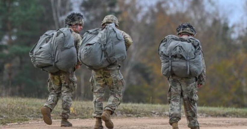 Політолог розповів, чи є вірогідність появи американських військ в Україні у разі порушення рф домовленостей