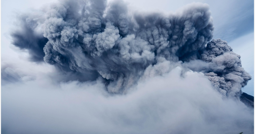 Вибух на клейовому заводі в Пакистані забрав життя 18 осіб