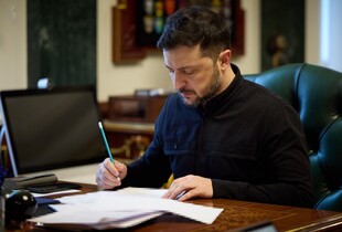 Україна розпочинає консультації для завершення війни: Зеленський затвердив склад делегації 