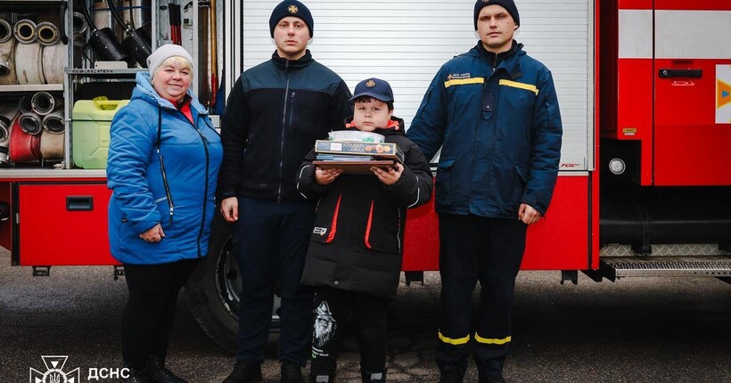 Врятував себе та бабусю під час пожежі: у Харкові відзначили хлопчика