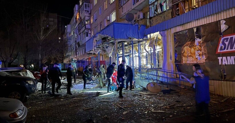 Армія рф завдала ударів по Запоріжжю: поранено щонайменше п'ятеро людей (фото)