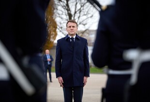 Макрон вимагає перегляду плану Трампа та 