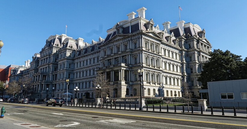 Адміністрація Трампа розформувала департамент Маска DOGE, який мав стати 