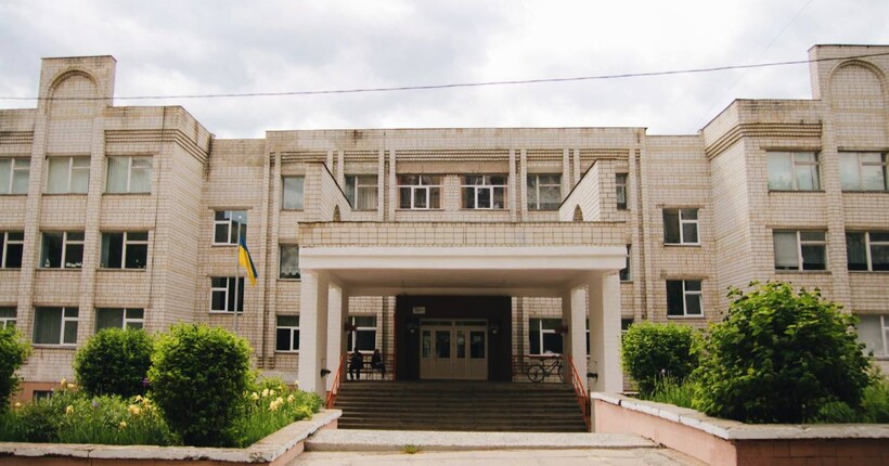 У Львові сталася стрілянина на подвірʼї школи: є поранений