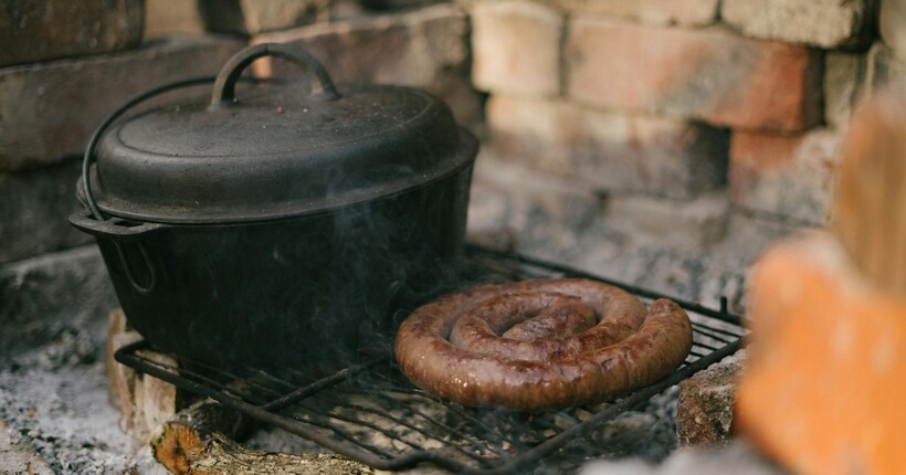 Як приготувати домашню ковбасу - три перевірені рецепти до свят