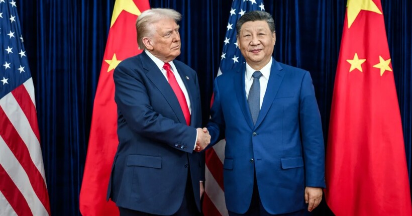 Трамп зідзвонився з Сі Цзіньпіном: говорили про Україну і Тайвань