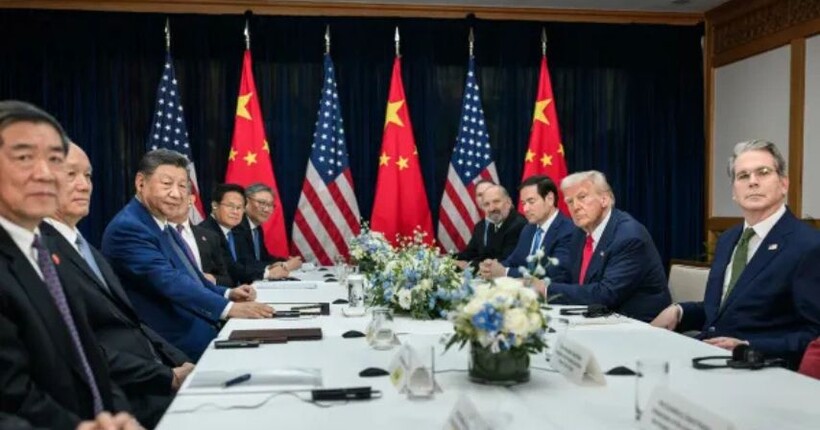 Трамп прокоментував телефонну розмову з Сі: подробиці