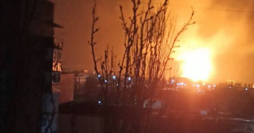 В Таганрозі пролунали вибухи: під атакою міг бути військовий аеродром