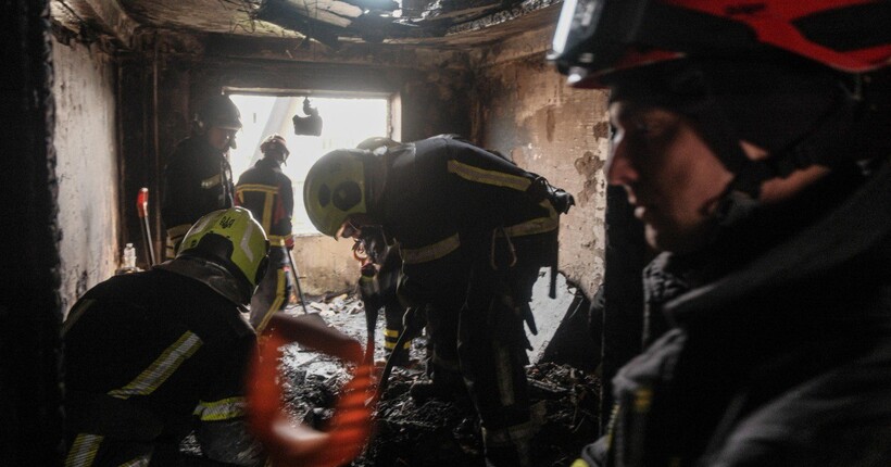 У Києві завершено аварійно-рятувальні роботи після російського обстрілу
