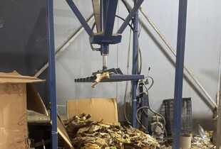 Фабрика на 30 млн грн: на Буковині аграрій організував підпільне виробництво тютюну