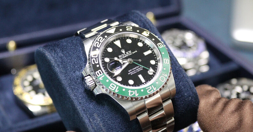 Афера на понад $1,5 млн: продавця елітних годинників засудили до п'яти років в'язниці