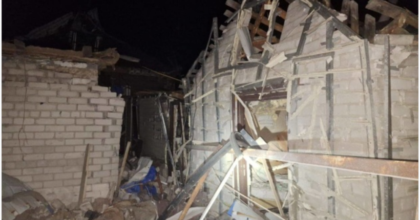 Внаслідок атак на Дніпропетровщині поранені троє людей, зруйновано житло