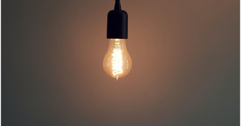 У трьох областях запроваджені аварійні відключення світла через наслідки атак