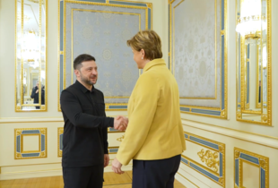 Зеленський зустрівся з міністеркою закордонних справ Латвії та відзначив її орденом 