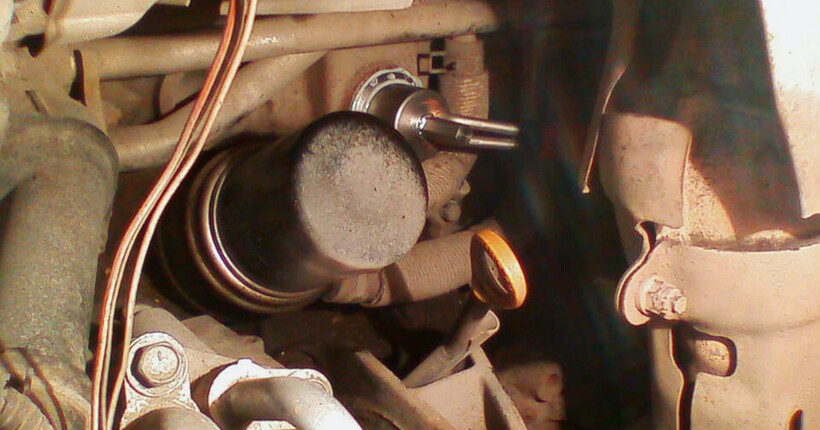 Як працює підігрівач двигуна та які його переваги у мороз