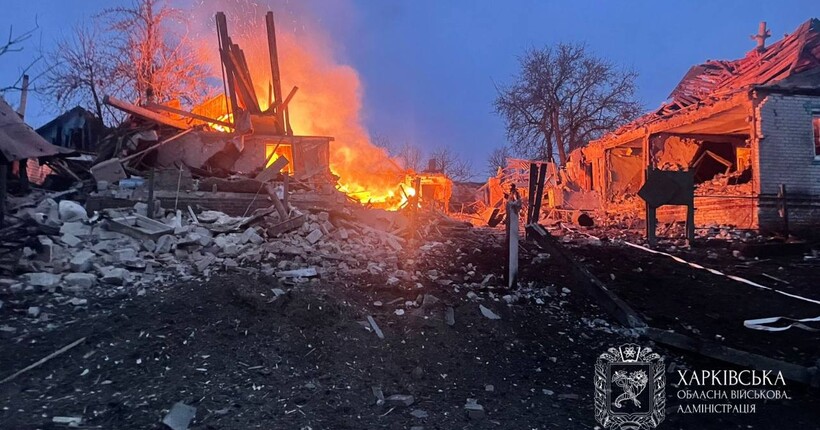 Росіяни вдарили по Харківщині: є загиблий, спалахнула пожежа 
