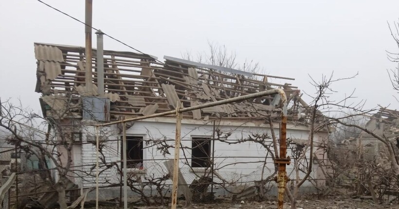 Двоє загиблих і пожежа в ліцеї: рф атакувала КАБами та дронами Синельниківщину й Нікопольщину