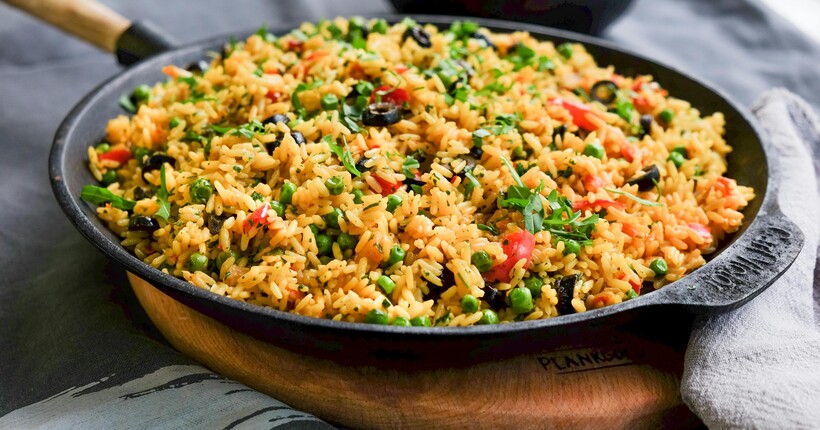 Повноцінний обід в одній сковорідці - рецепт рису по-німецьки