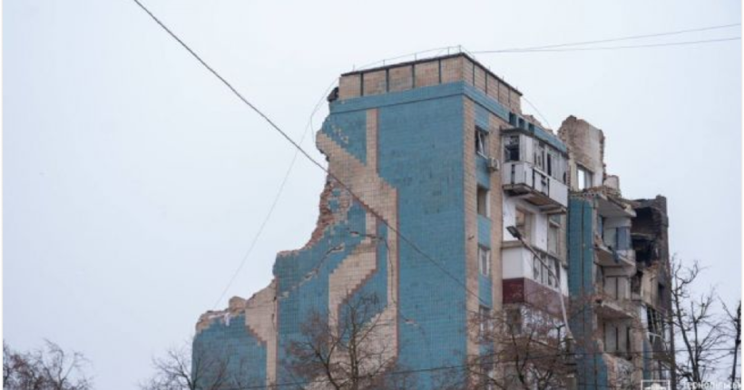 У Тернополі демонтують багатоповерхівку, зруйновану російською ракетою