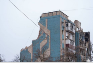 У Тернополі демонтують багатоповерхівку, зруйновану російською ракетою