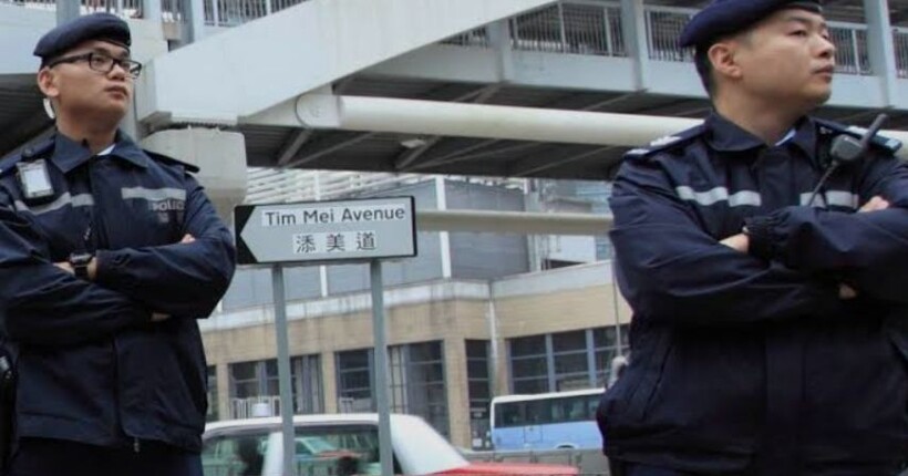 В Гонконзі затримали студента, що збирав підписи для розслідування пожежі у хмарочосах