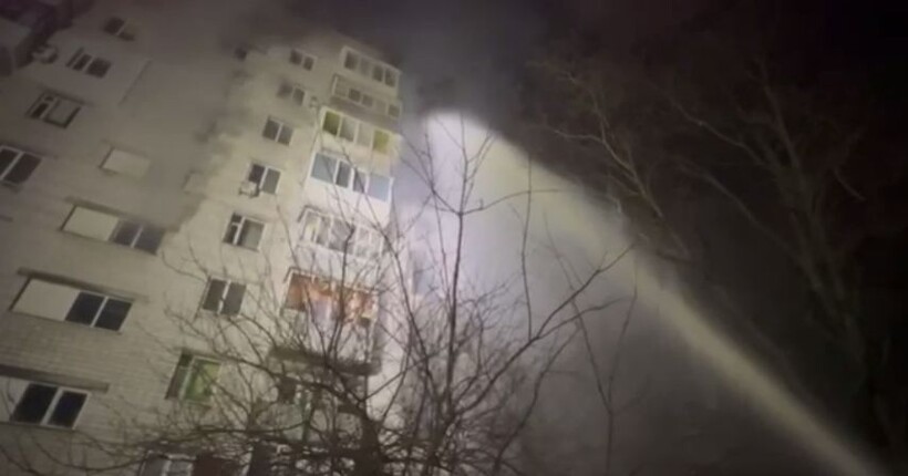 У Вишгороді під час пожежі загинув чоловік, що вистрибнув з вікна на третьому поверсі: деталі