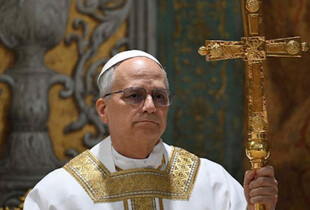 Папа Лев їде до Лівану закликати до миру на тлі ізраїльських авіаударів