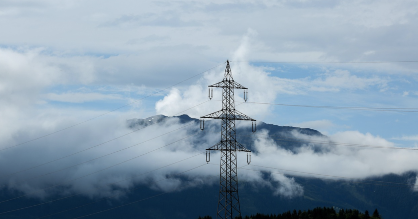 Армія рф вдарила по енергетичній інфраструктурі Сумщини: зафіксовано перебої з електропостачанням