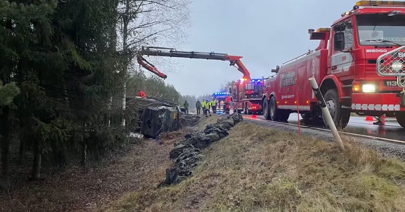 У Фінляндії перекинулась військова вантажівка з солдатами: подробиці