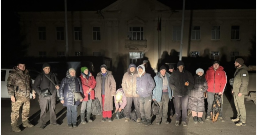 Тринадцять жителів Куп'янська евакуювали до Харкова