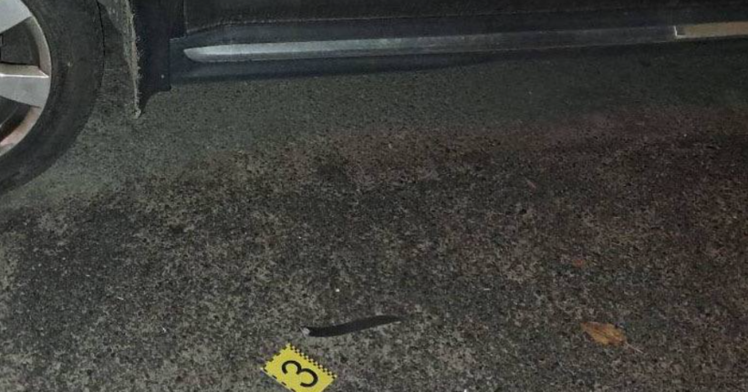 У Києві затримали чоловіка, який з ножем нападав на перехожих