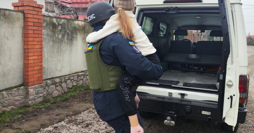 Армія рф обстріляла Нікополь: постраждала дитина (фото)