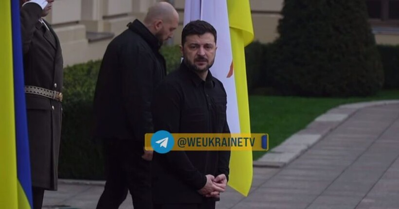 Зеленський: Україна чекає сигналів від США після їхніх зустрічей у росії