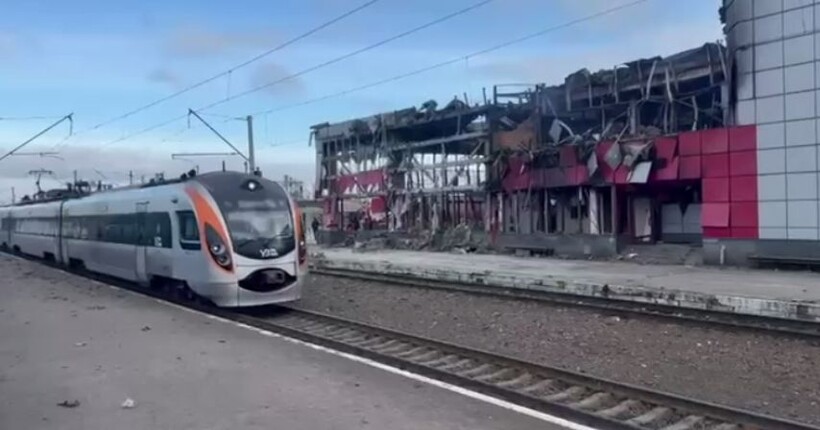 УЗ відновила рух поїздів через Фастів