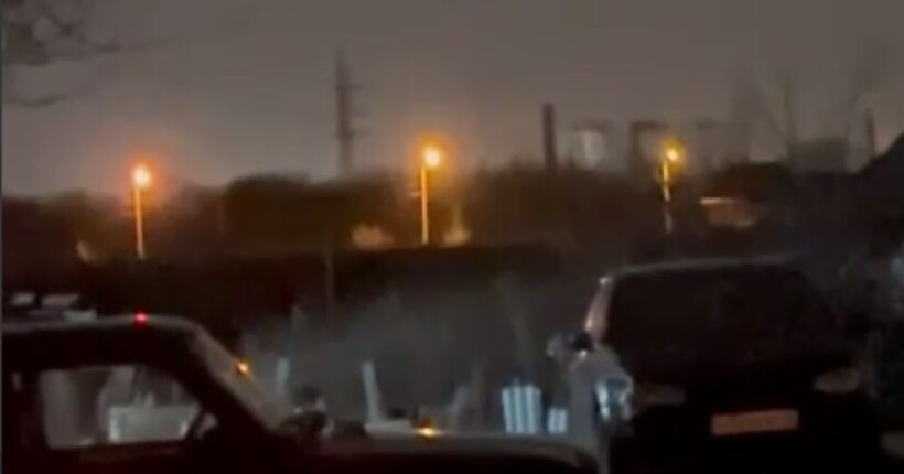 У Саратові та Енгельсі прогриміли вибухи: в рф заявляють про збиття 77 дронів (відео)