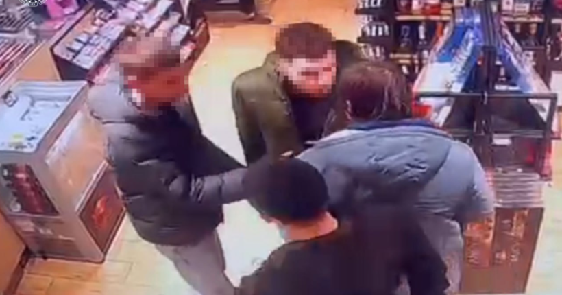 На Львівщині на заправці побили артистів ансамблю 