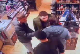 На Львівщині на заправці побили артистів ансамблю 