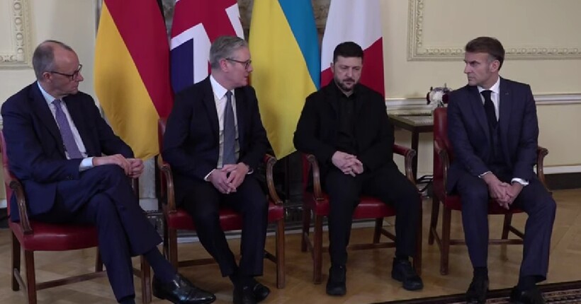 Єлисейський палац виступив з заявою за підсумками зустрічі Зеленського, Макрона, Стармера і Мерца